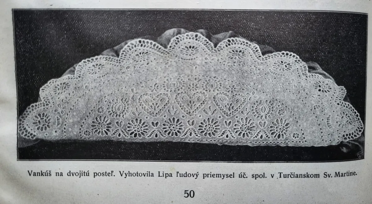 Vankúš na dvojitú posteľ z produkcie Lipy, Živena 1928
