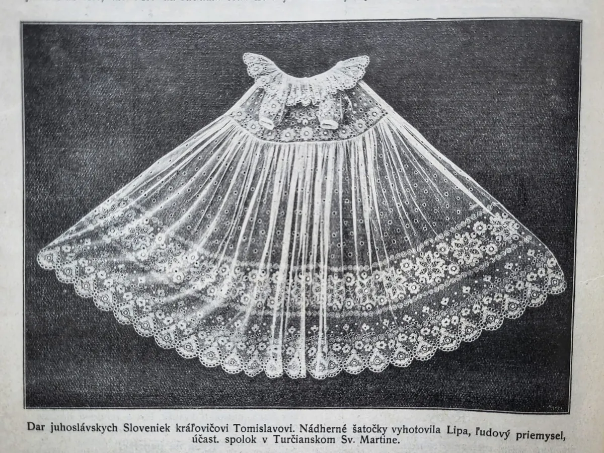 Vyšívané šaty z produkcie Lipy, Živena 1928